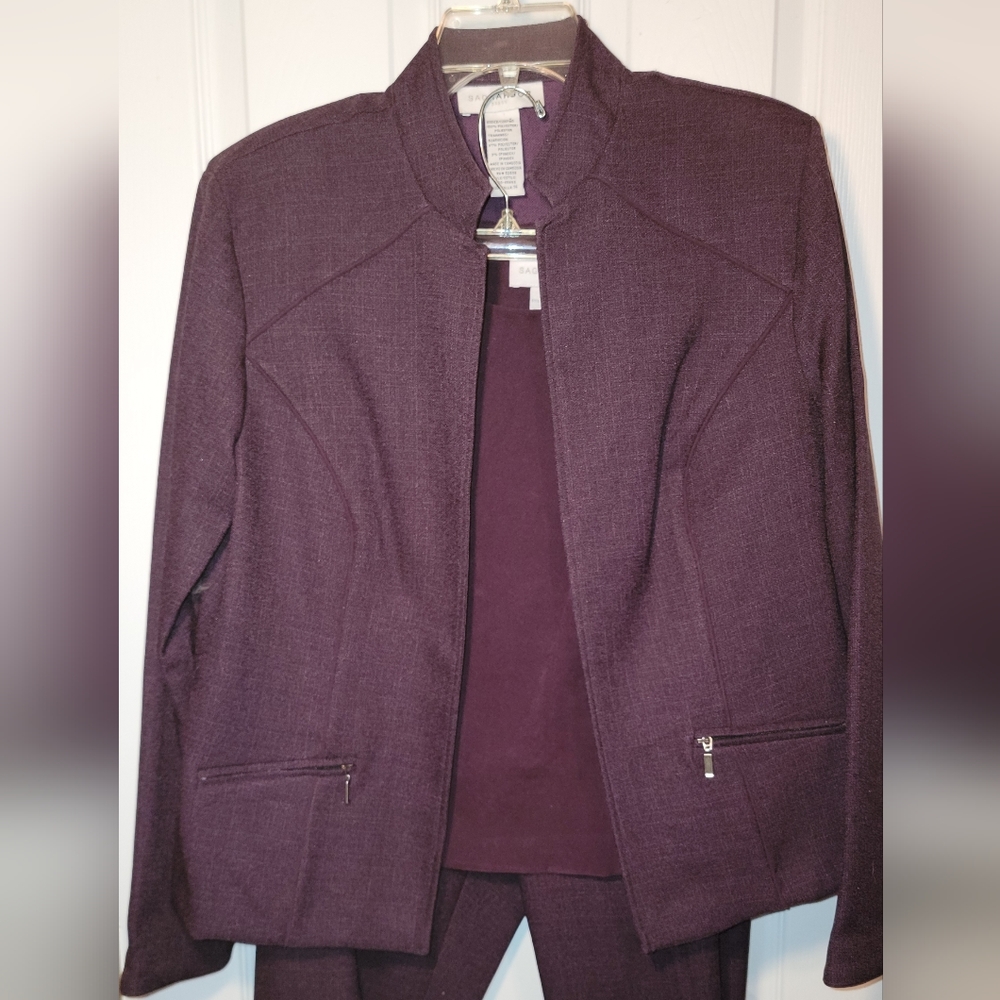 Ladies Size 14 3 Piece Plum Colored Pant Suit - Picture 4 of 9